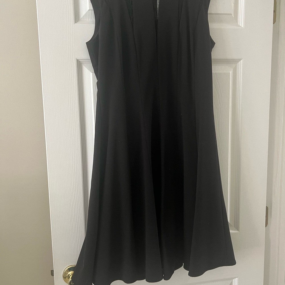 Elegant Black Sleeveless Dress